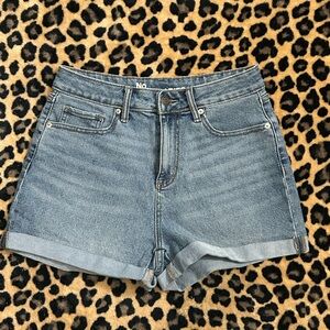 No Boundaries Blue Denim Cuffed Women's Shorts